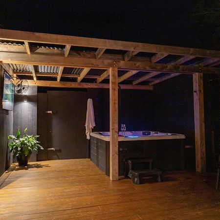 The Black Barn Auckland Exterior foto